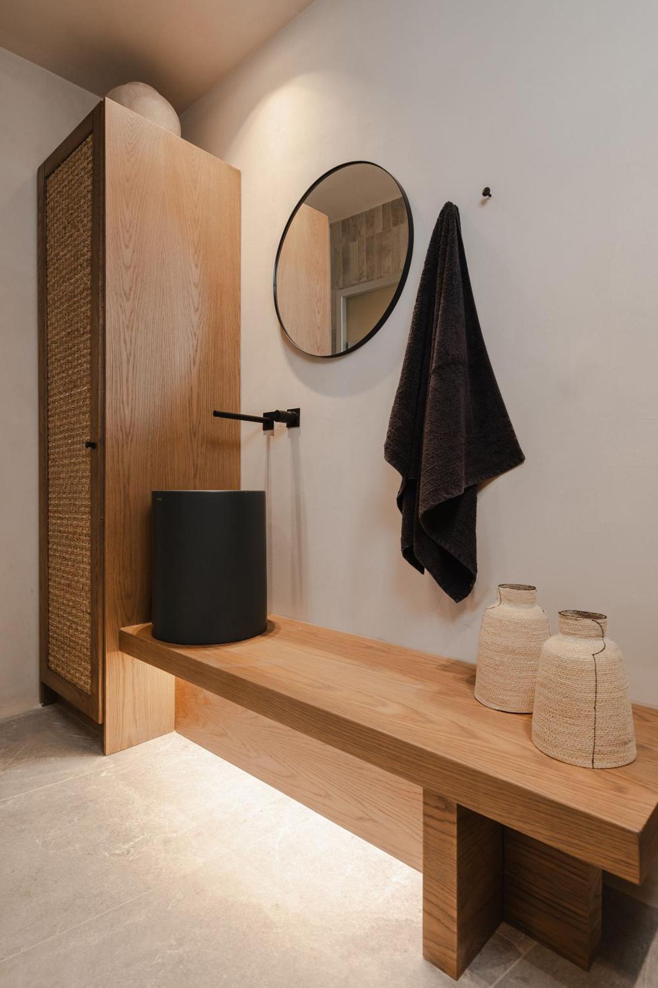 Emery Aparthotel 3*
