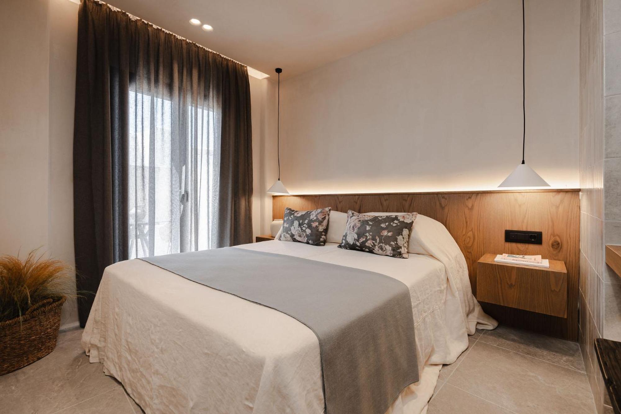 Aparthotel Emery Naxos City