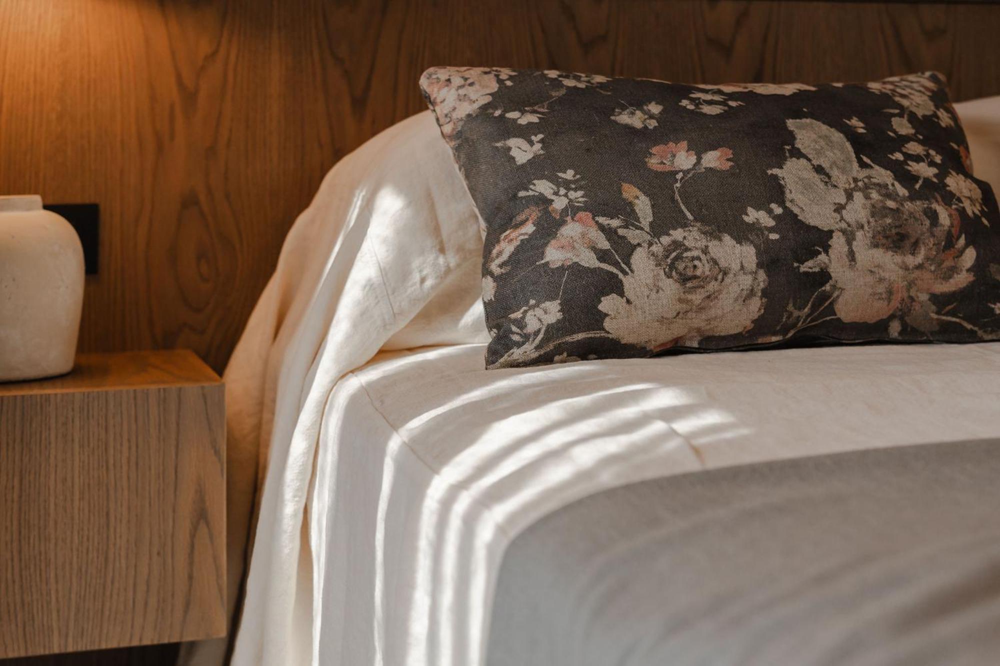 Emery Aparthotel