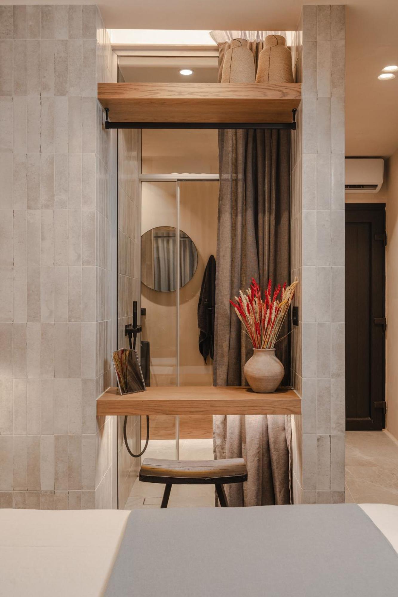 Aparthotel Emery Naxos City